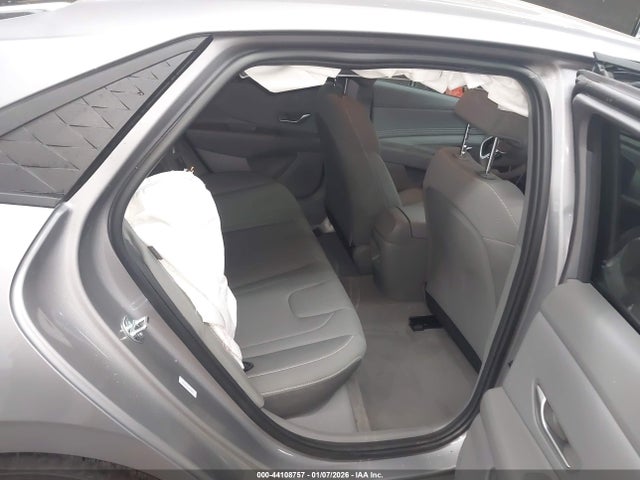 HYUNDAI ELANTRA SEL SPORT - 8