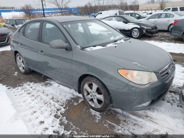 HYUNDAI ELANTRA SE - 1