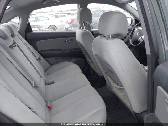 HYUNDAI ELANTRA SE - 8