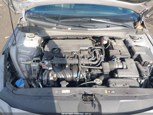 HYUNDAI ELANTRA SE - 10