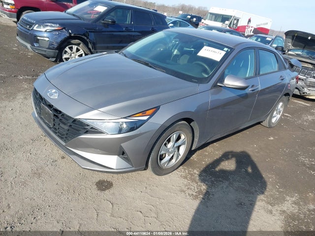 HYUNDAI ELANTRA SE - 2