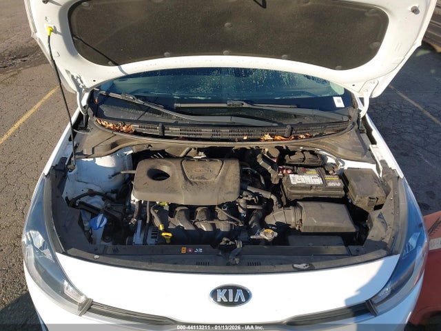 KIA RIO - 10