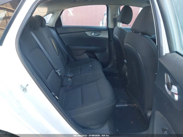 صورة 8 لـ 2021 KIA FORTE FE
