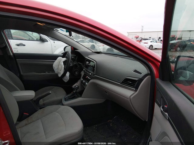 HYUNDAI ELANTRA SEL - 5