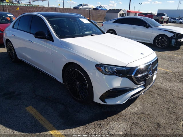 MERCEDES-BENZ E-CLASS - 1