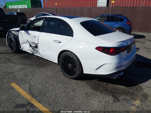 MERCEDES-BENZ E-CLASS - 3