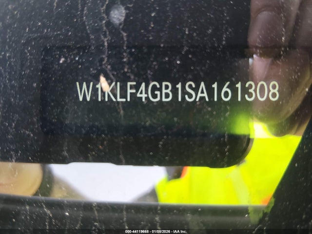 MERCEDES-BENZ E-CLASS - 9