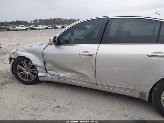 HYUNDAI GENESIS 4.6 - 6