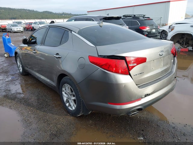 KIA OPTIMA LX - 3