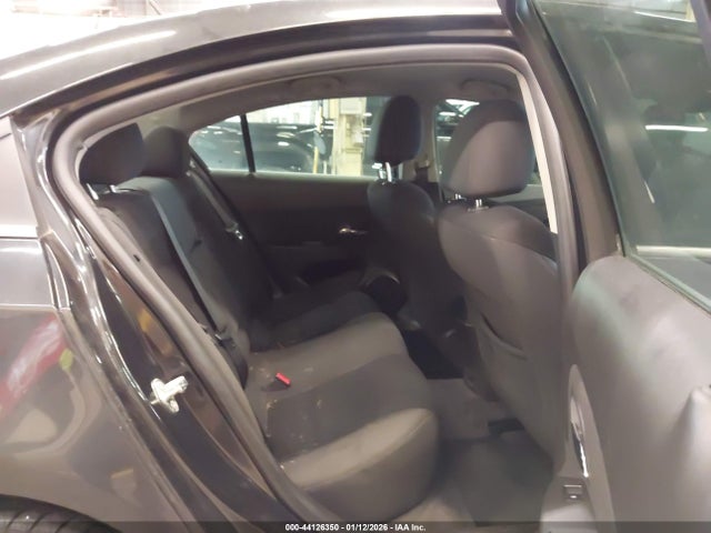 CHEVROLET CRUZE 1LT AUTO - 8
