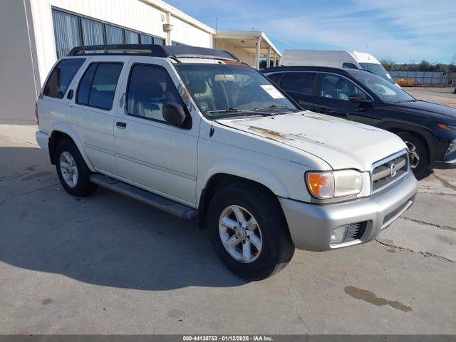 2004 NISSAN PATHFINDER SE