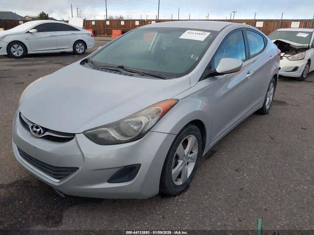 HYUNDAI ELANTRA GLS - 2