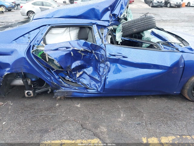 HYUNDAI ELANTRA SEL SPORT - 6