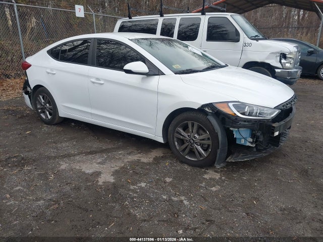 HYUNDAI ELANTRA SE - 1