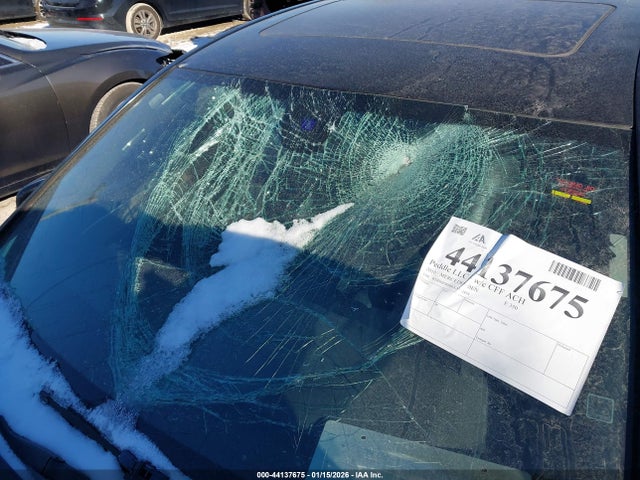 MERCEDES-BENZ E-CLASS - 6