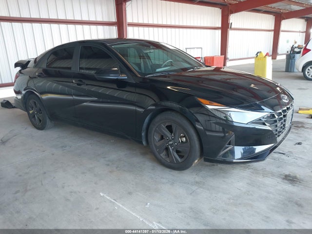 HYUNDAI ELANTRA SEL - 1