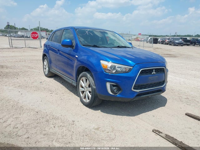 2015 MITSUBISHI OUTLANDER SE
