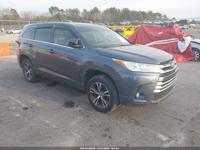 2017 TOYOTA HIGHLANDER LE PLUS