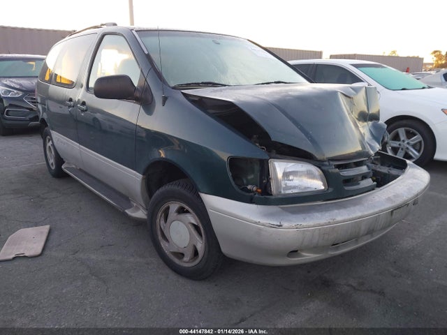 2000 TOYOTA SIENNA XLE