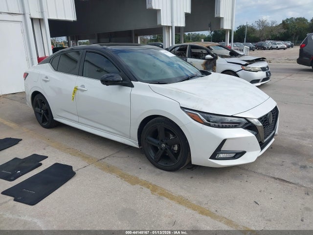 2022 NISSAN SENTRA SR XTRONIC CVT