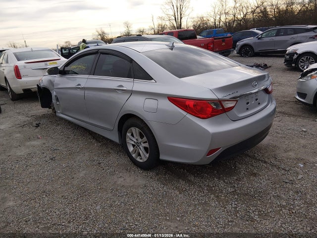 HYUNDAI SONATA GLS - 3