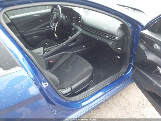 HYUNDAI ELANTRA SEL - 5