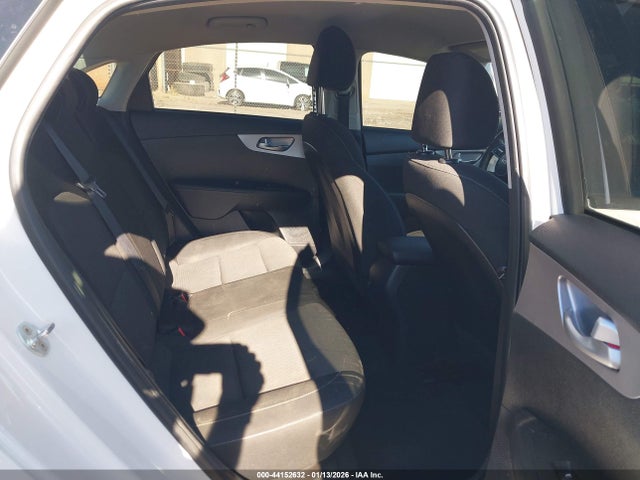 صورة 8 لـ 2022 KIA FORTE LXS