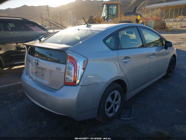 2012 Toyota PRIUS FOUR — фото 4