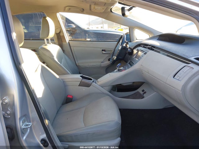 2012 Toyota PRIUS FOUR — фото 5
