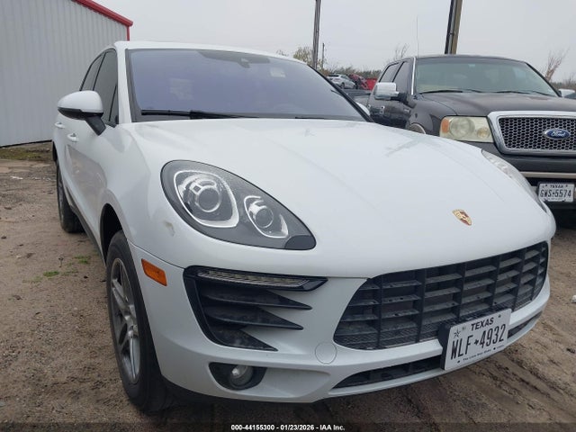 2018 PORSCHE MACAN 