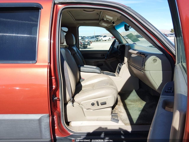 CHEVROLET AVALANCHE 1500 - 5