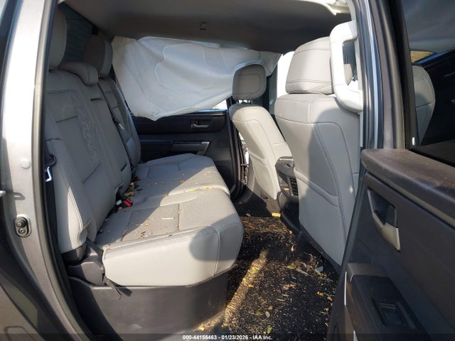 TOYOTA TUNDRA - 8