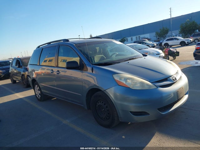 2006 TOYOTA SIENNA LE