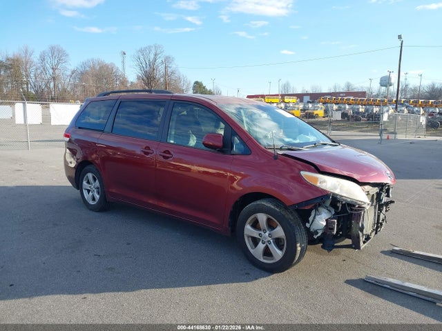 2012 TOYOTA SIENNA LE V6 8 PASSENGER