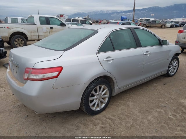 TOYOTA CAMRY - 4