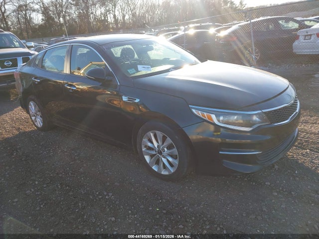 2017 KIA OPTIMA LX