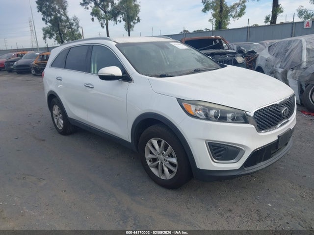 2017 KIA SORENTO 2.4L LX