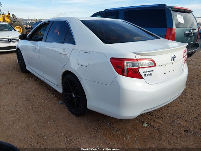 TOYOTA CAMRY - 3