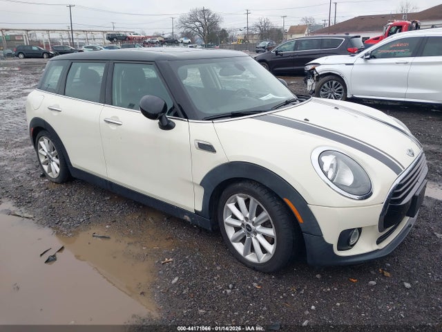 2016 MINI CLUBMAN COOPER