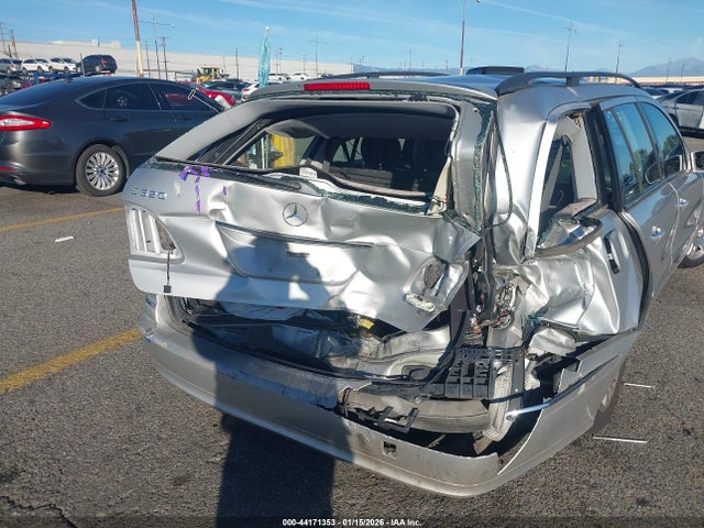 MERCEDES-BENZ E-CLASS - 6