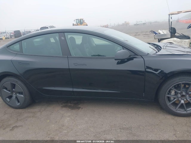 2021 Tesla MODEL 3 STANDARD RANGE PLUS REAR-WHEEL DRIVE — миниатюра 14