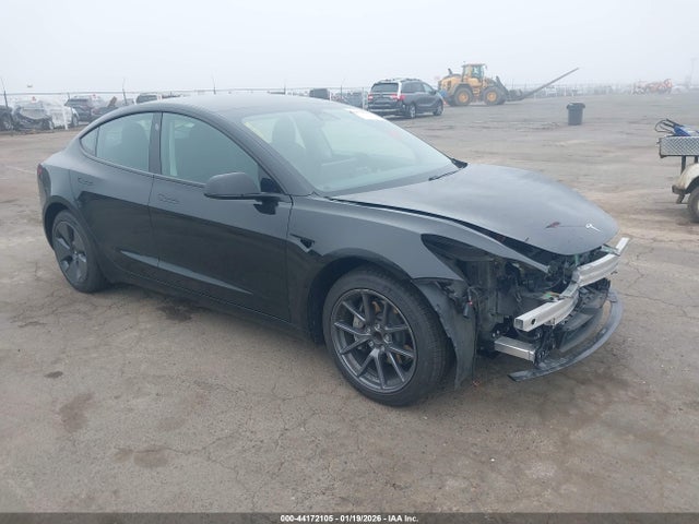 صورة 1 لـ 2021 Tesla MODEL 3 STANDARD RANGE PLUS REAR-WHEEL DRIVE