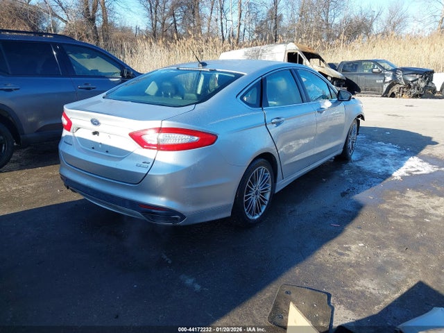 FORD FUSION SE - 4