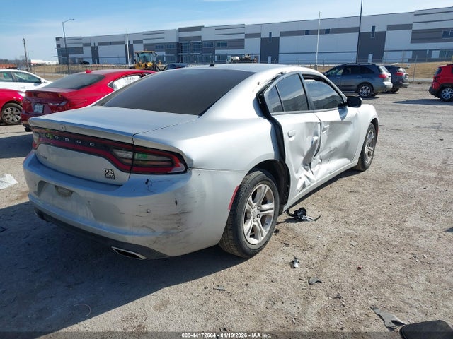 DODGE CHARGER SXT RWD - 4