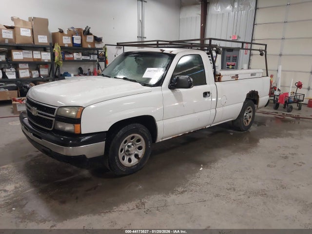 CHEVROLET SILVERADO 1500 CLASSIC WORK TRUCK - 2