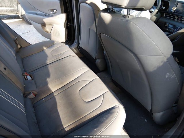 HYUNDAI ELANTRA SEL - 8