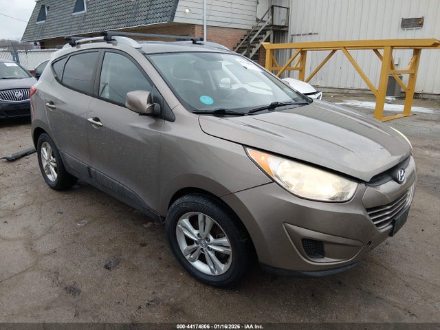 2011 HYUNDAI TUCSON GLS