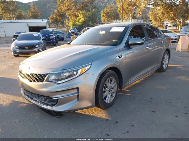KIA OPTIMA LX - 2