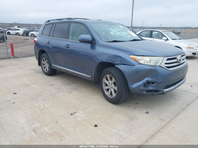 2013 TOYOTA HIGHLANDER BASE V6