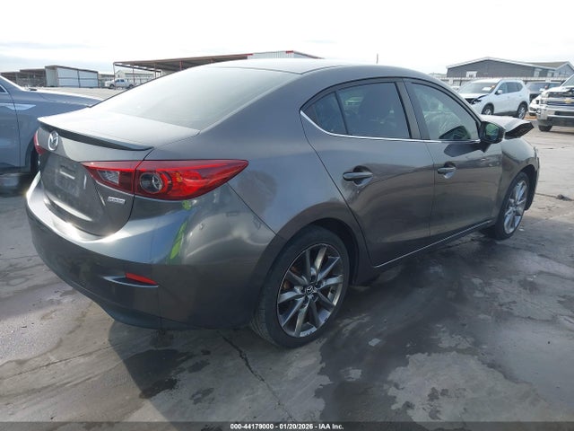 2018 Mazda MAZDA3 TOURING — фото 4